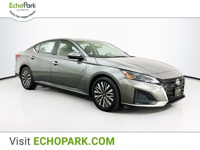 Used 2023 Nissan Altima 2.5 SV