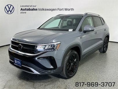 Certified 2023 Volkswagen Taos SE w/ Black Wheel Package