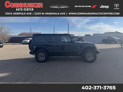 New 2025 Jeep Wrangler Unlimited Rubicon w/ Technology Group