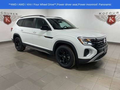 New 2025 Volkswagen Atlas Peak Edition SE