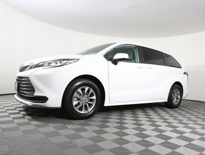 Used 2022 Toyota Sienna LE