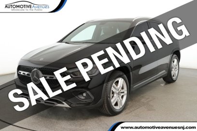 Used 2021 Mercedes-Benz GLA 250 4MATIC w/ Premium Package