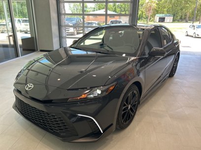 New 2025 Toyota Camry SE w/ Convenience Package
