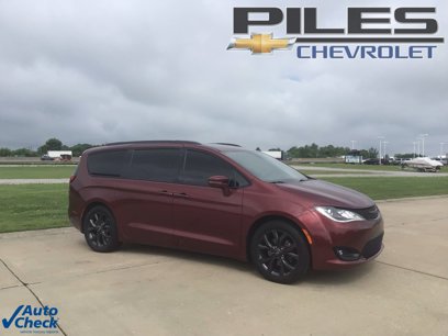 Used 2018 Chrysler Pacifica Limited w/ S Appearance Package
