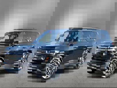 Used 2025 Rivian R1S Adventure