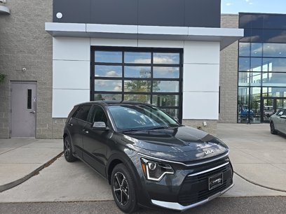 New 2025 Kia Niro LX