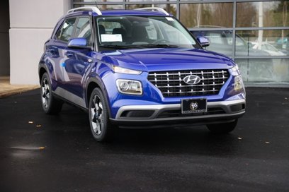 New 2025 Hyundai Venue SEL
