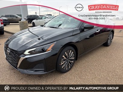 New 2025 Nissan Altima 2.5 SV w/ SV Premium Package