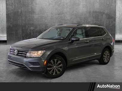 Used 2018 Volkswagen Tiguan SE w/ Panoramic Sunroof Package