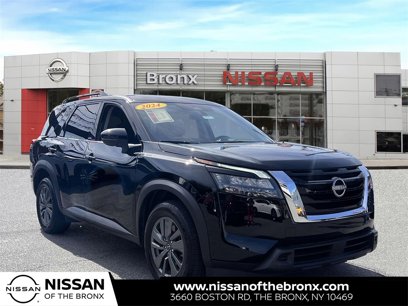 Used 2024 Nissan Pathfinder SV