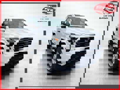 New 2025 Toyota Tacoma SR