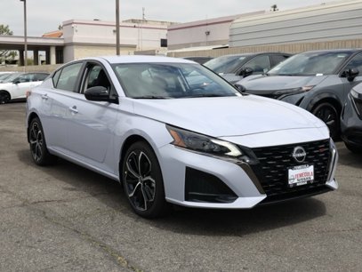 New 2025 Nissan Altima 2.5 SR