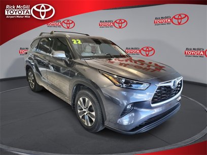 Used 2022 Toyota Highlander XLE