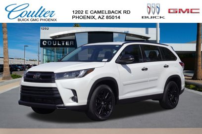 Used 2019 Toyota Highlander SE
