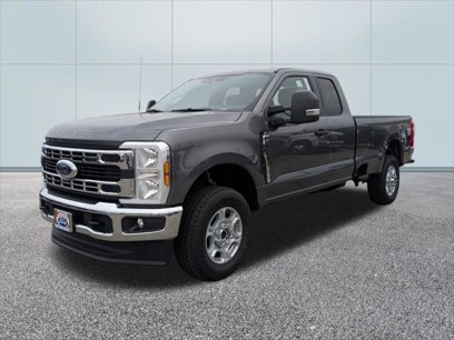 New 2025 Ford F350 XLT w/ FX4 Off-Road Package