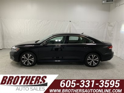 Used 2022 Volkswagen Passat 2.0T SE