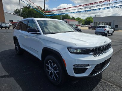 New 2025 Jeep Grand Cherokee Limited w/ Luxury Tech Group II