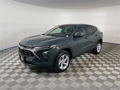 New 2025 Chevrolet Trax LS w/ LS Convenience Package