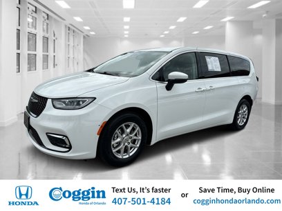 Used 2023 Chrysler Pacifica Touring-L