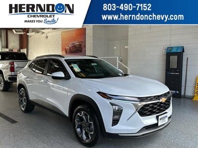New 2025 Chevrolet Trax LT w/ Driver Confidence Package