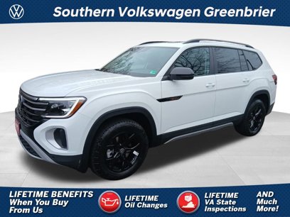New 2025 Volkswagen Atlas Peak Edition SE