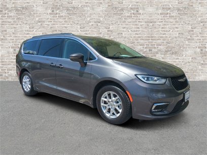 Used 2022 Chrysler Pacifica Touring-L