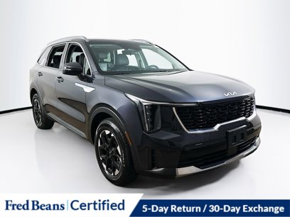 Certified 2025 Kia Sorento S w/ Panoramic Sunroof Package