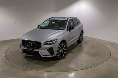 New 2025 Volvo XC60 B5 Plus w/ Protection Package Premier