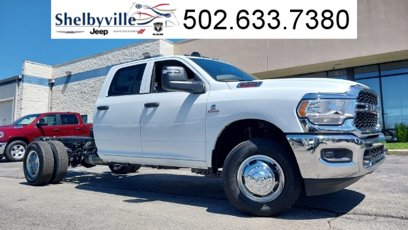 New 2024 RAM 3500 Tradesman w/ Chrome Appearance Group