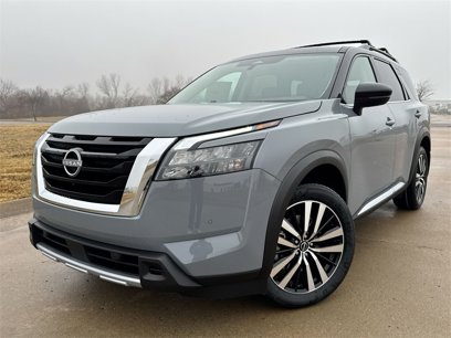 New 2025 Nissan Pathfinder Platinum