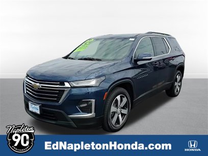 Used 2022 Chevrolet Traverse LT w/ LT Premium Package