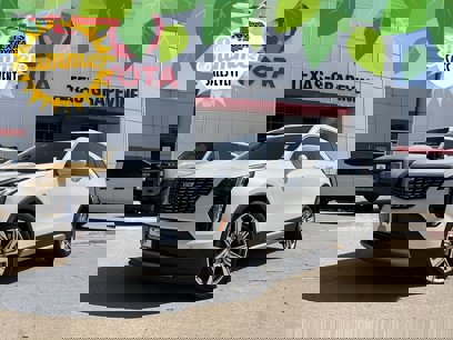 Used 2022 Cadillac XT4 Premium Luxury