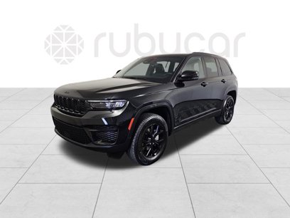 Used 2024 Jeep Grand Cherokee Altitude