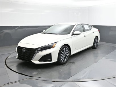 Used 2023 Nissan Altima 2.5 SV