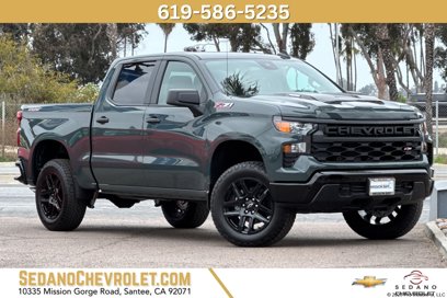New 2025 Chevrolet Silverado 1500 Custom Trail Boss w/ Turbomax Blackout Package