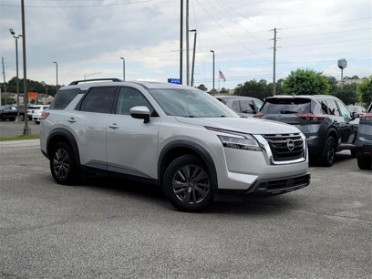 Used 2022 Nissan Pathfinder SV w/ SV Premium Package