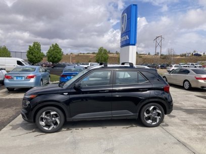 Used 2023 Hyundai Venue SEL