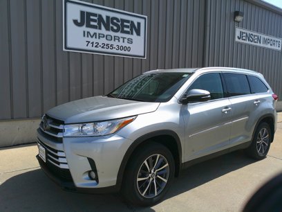 Used 2019 Toyota Highlander AWD V6