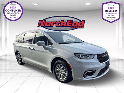 Used 2022 Chrysler Pacifica Touring-L