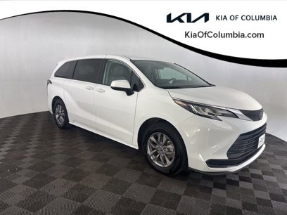 Used 2022 Toyota Sienna LE
