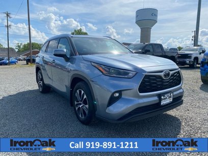 Used 2021 Toyota Highlander XLE