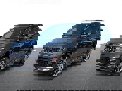 Certified 2022 Jeep Grand Cherokee Summit w/ Luxury Tech Group V