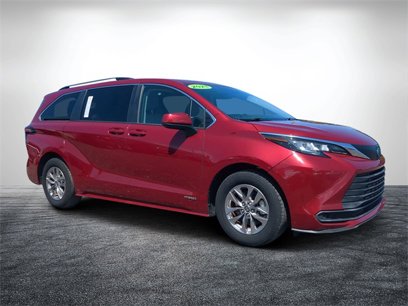 Used 2021 Toyota Sienna LE