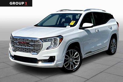 Used 2023 GMC Terrain Denali w/ Denali Premium Package