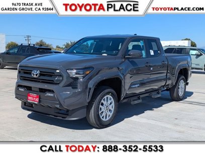 New 2025 Toyota Tacoma SR5