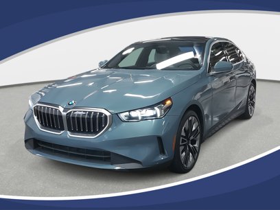 New 2025 BMW 530i w/ Premium Package