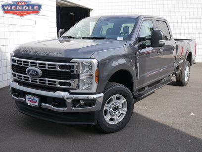 New 2025 Ford F350 XLT w/ FX4 Off-Road Package