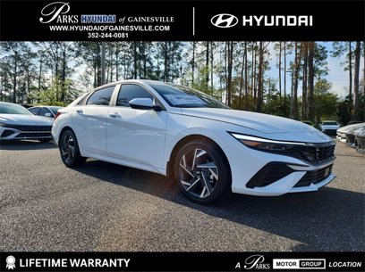 New 2025 Hyundai Elantra SEL