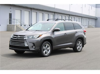 Used 2018 Toyota Highlander Limited w/ Carpet Mat Package (TMS)