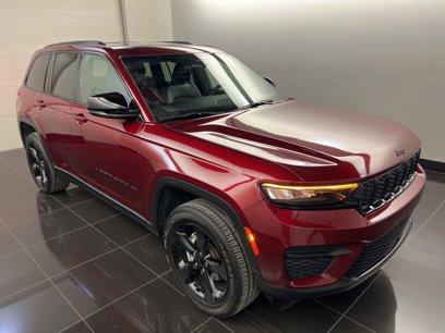 Used 2023 Jeep Grand Cherokee Altitude